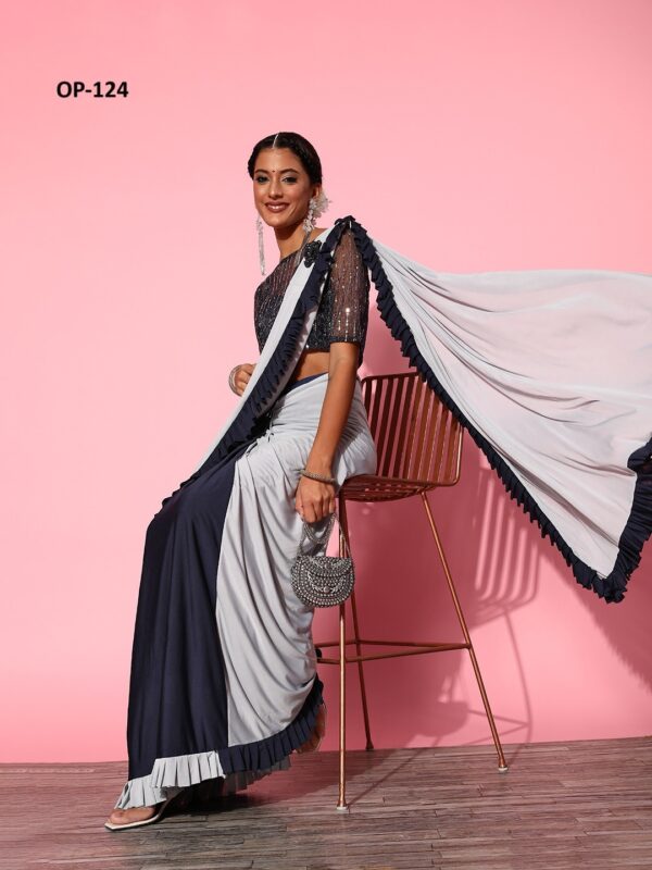 Knitted Fabric Saree - Image 12