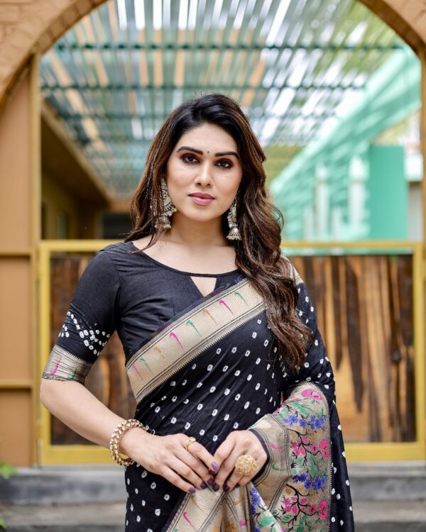 Bandhej Paithani Silk Saree - Image 2