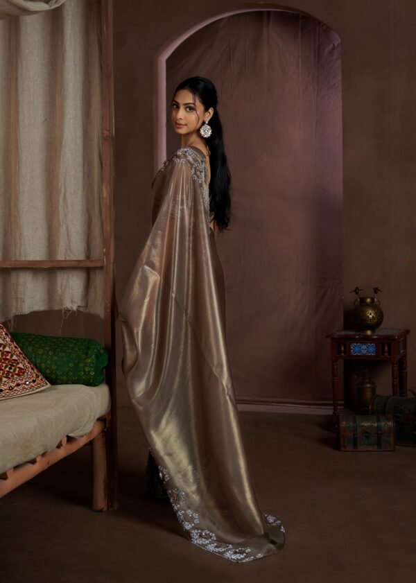 Super Coat Saree - Image 5