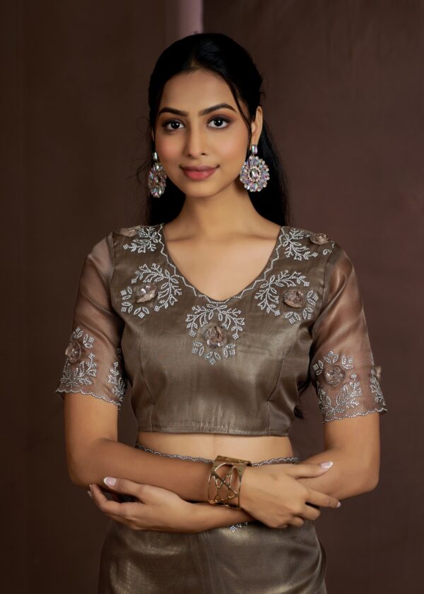 Super Coat Saree - Image 2