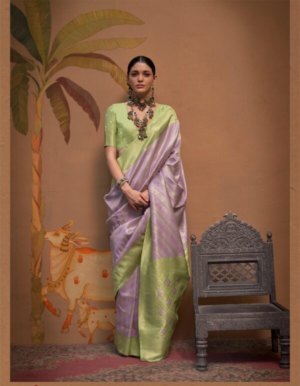 Handloom Weaving Silk - Image 2