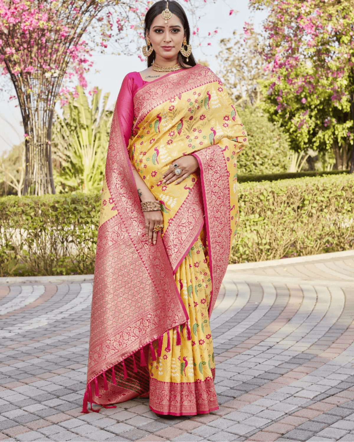 Premium Kanjivaram Silk Saree with Rich Pallu